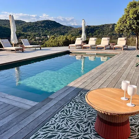 Giuliaca 6 Chambres-6 Sdb, Piscine Chauffée, Calme, Vue Spectaculaire Villa